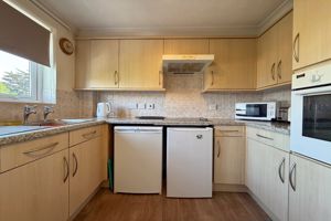 Kitchen- click for photo gallery